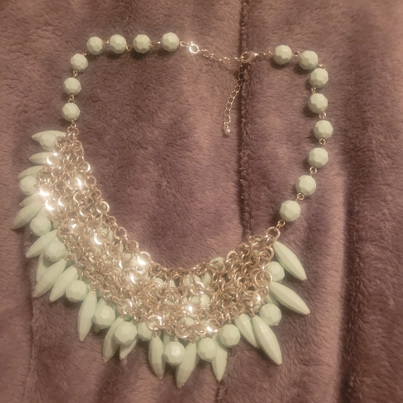 Avon statement necklace. Teal - Picture 8 of 8